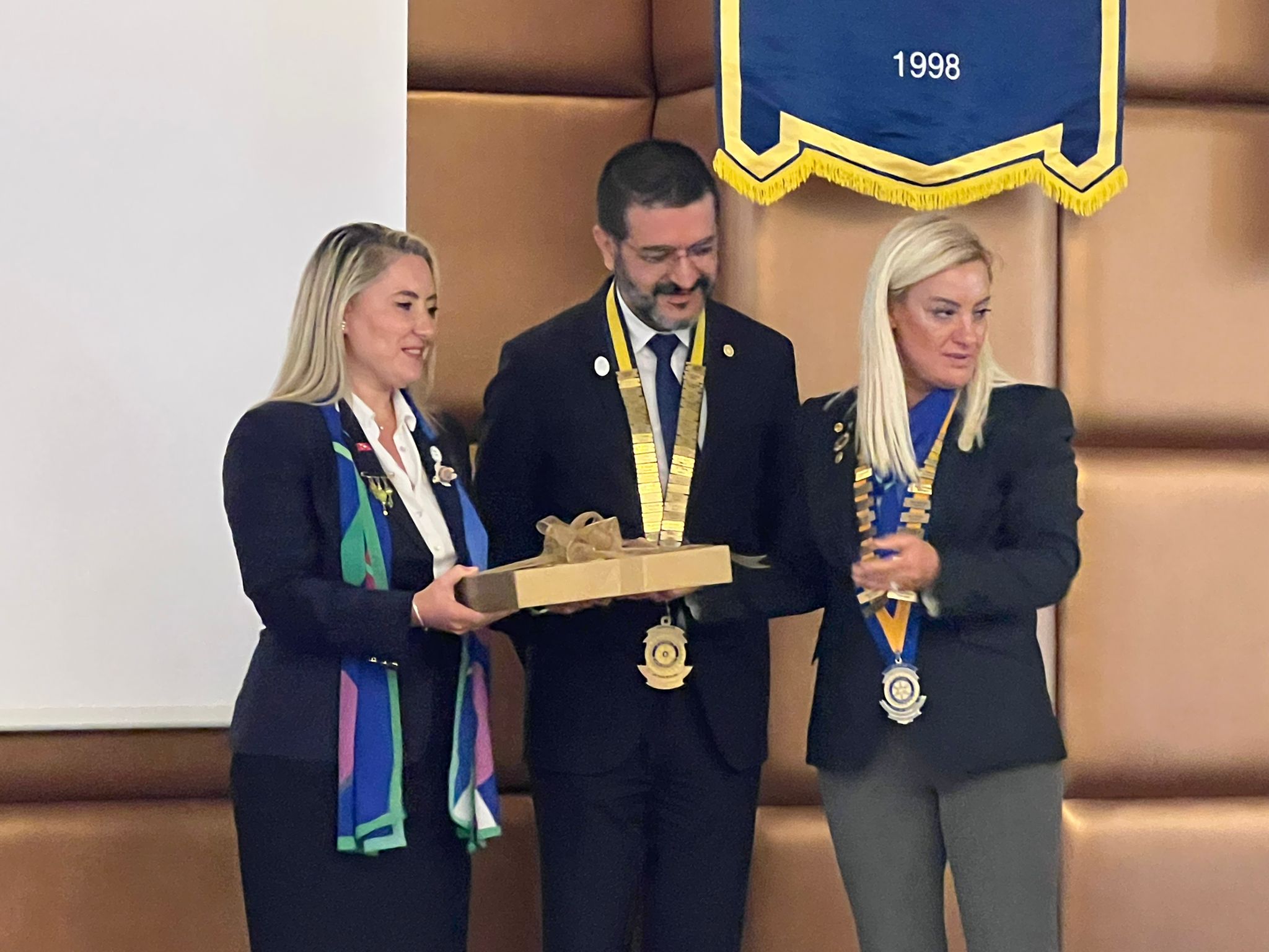 2430 Bölge Guvernör Ziyareti