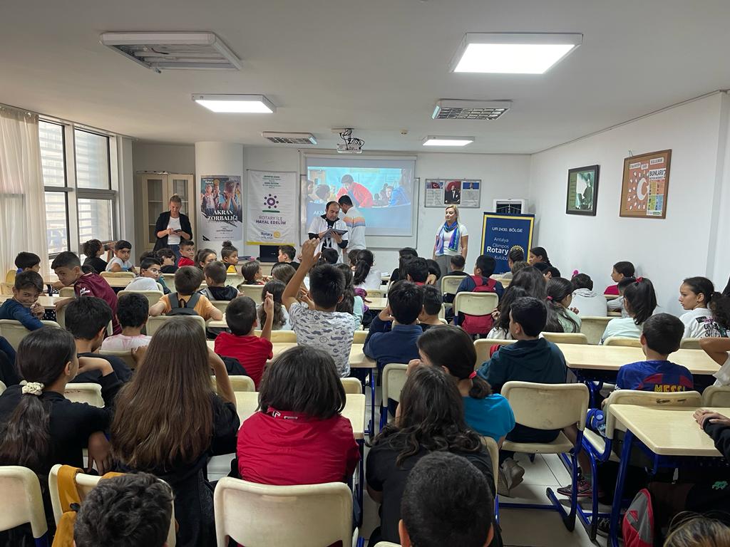 Akran Zorbalığı ve Siber Zorbalık Semineri