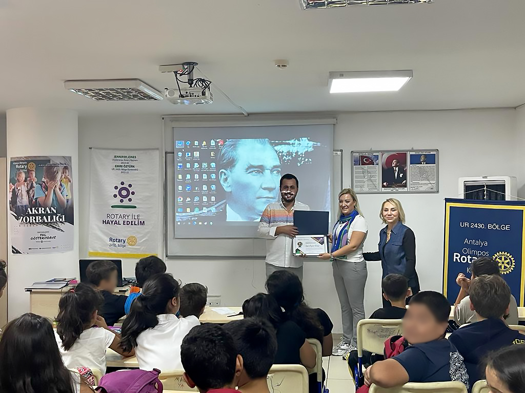 Akran Zorbalığı ve Siber Zorbalık Semineri