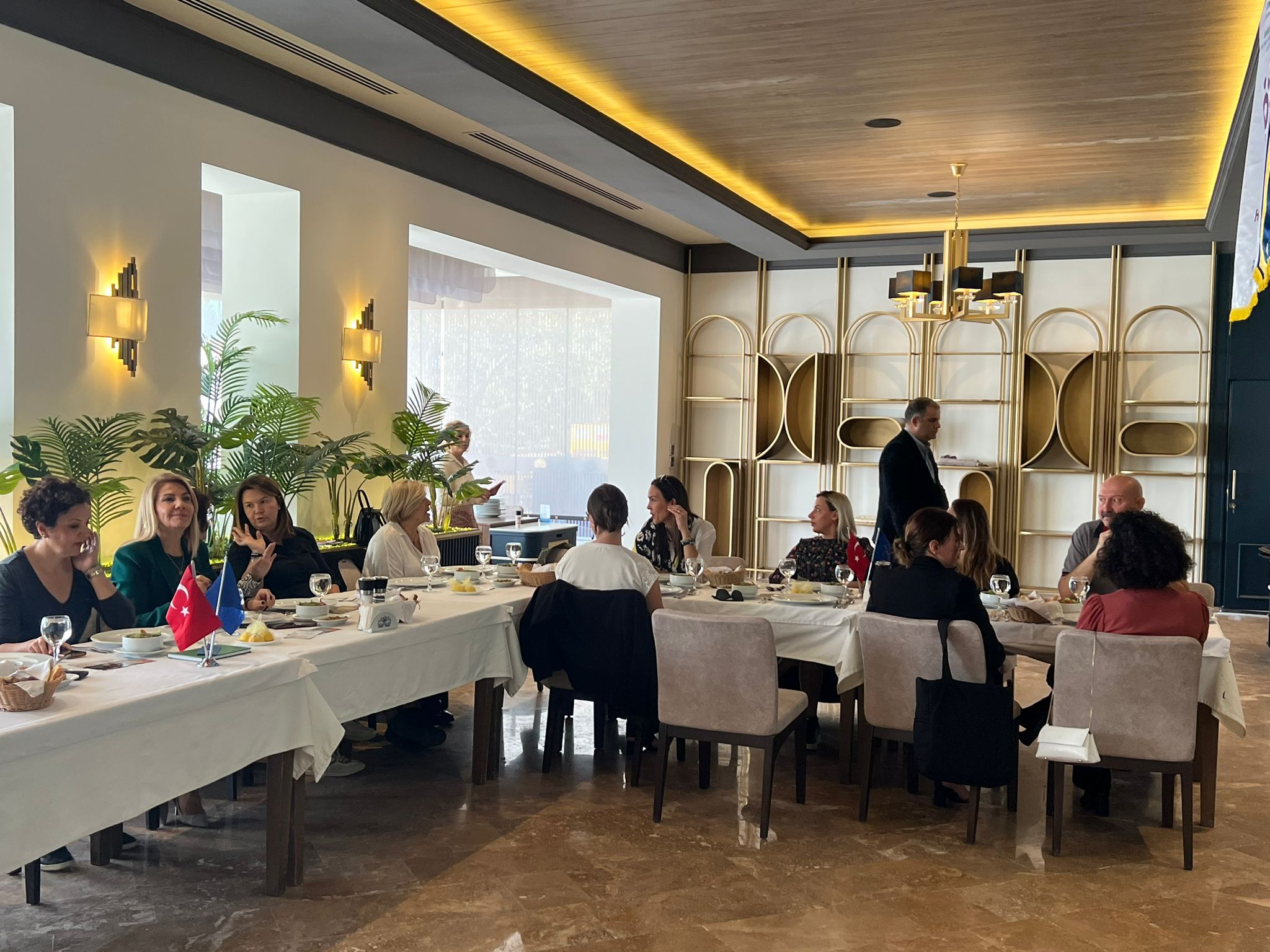 Arkadaşını da Getir Temalı Toplantımız