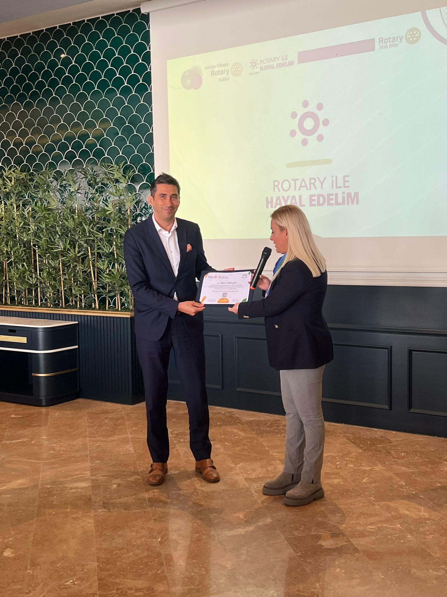 Arkadaşını da Getir Temalı Toplantımız