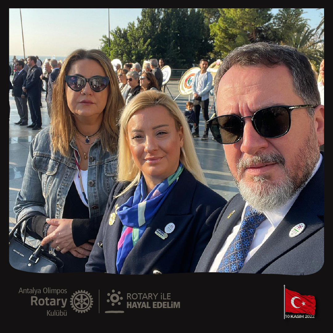 Antalya Cumhuriyet Anıtı Çelenk Sunumu