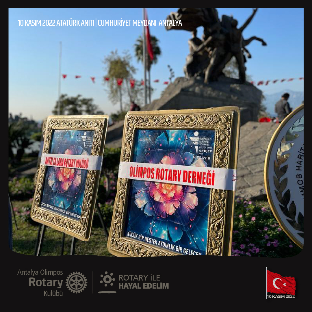 Antalya Cumhuriyet Anıtı Çelenk Sunumu