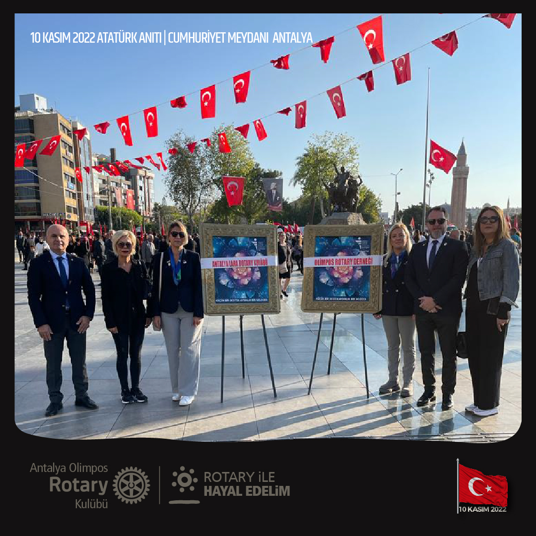 Antalya Cumhuriyet Anıtı Çelenk Sunumu